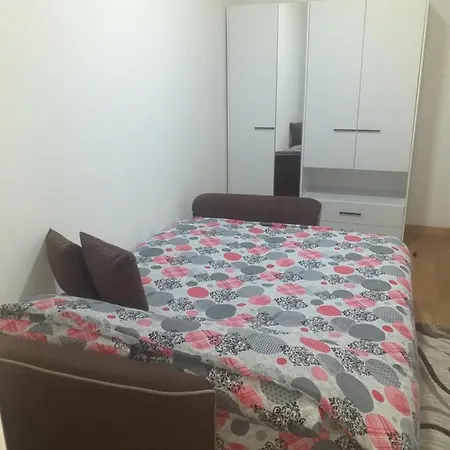 Moonze Gate Apartamento Belgrado