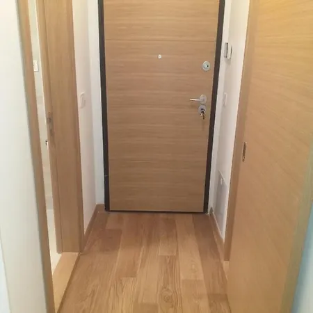 Moonze Gate Belgrado